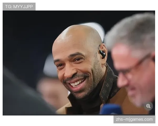 特写:知名解说员亨利宣布赛季末离职,传统电视评论员时代面临终结。 特写:知名解说员亨利宣布赛季末离职,传统电视评论员时代面临终结。